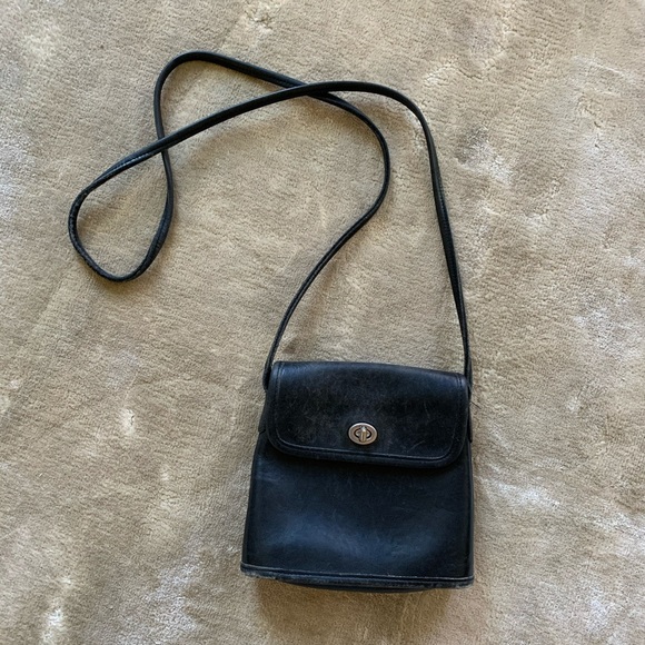 Coach Handbags - Vintage Coach Leather Crossbody